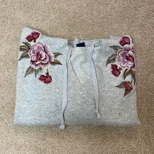 NWT - Embroider Hoodie